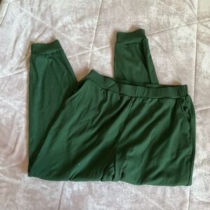 Women's Green Lounge Pants 2 pieces